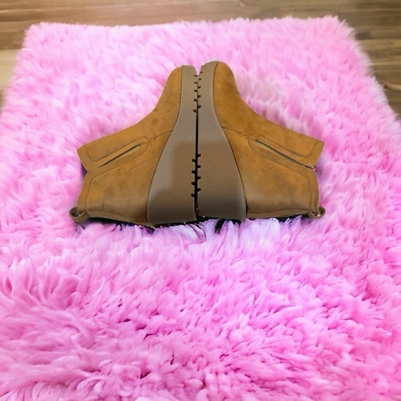 NWT and Box Jessica Carlyle Ankle Suede Boots Size 11 - Picture 4 of 8